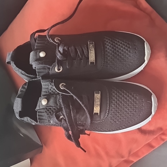 Kurt Geiger Trainers - Picture 2 of 4